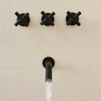 Griferia Peirano para bañera y ducha Black Velvet 80-190 - Imagen 3